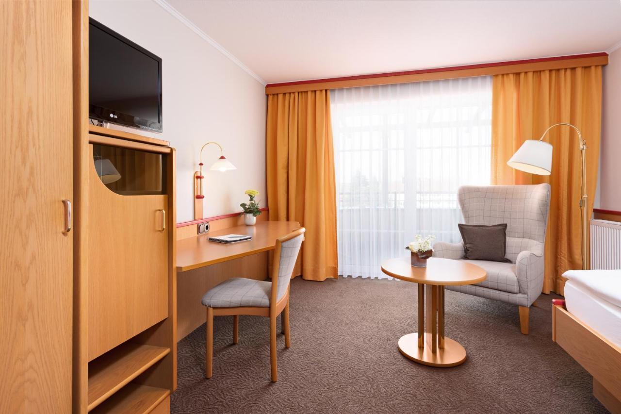 Hotel Riedenburg Bad Fussing Bagian luar foto