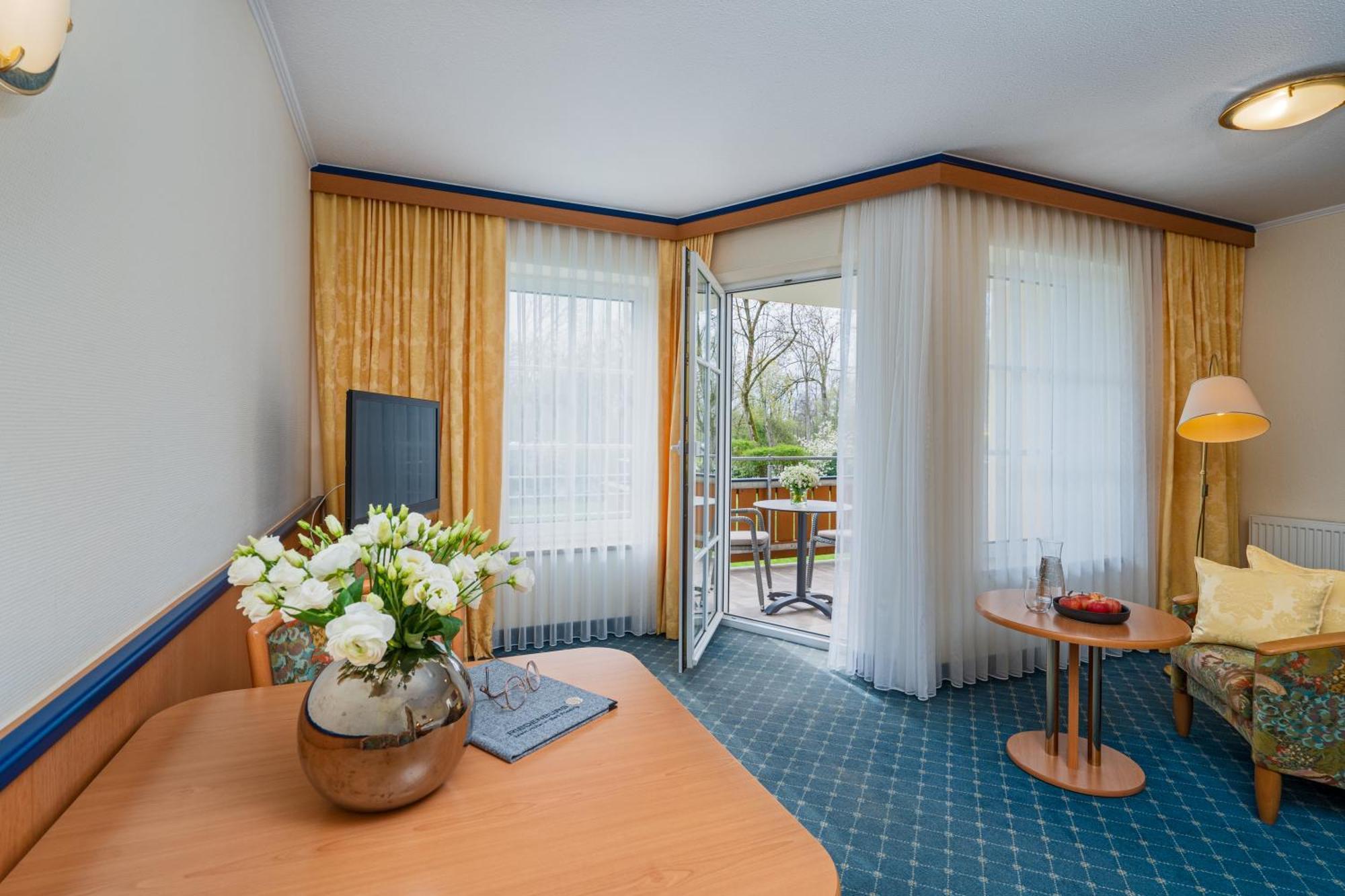 Hotel Riedenburg Bad Fussing Bagian luar foto