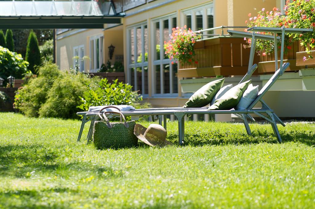 Hotel Riedenburg Bad Fussing Bagian luar foto